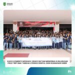 Kadis Kominfo mewakili Wako Batam menerima kunjungan field trip SMA Tabgha literasi digital dan keamanan siber